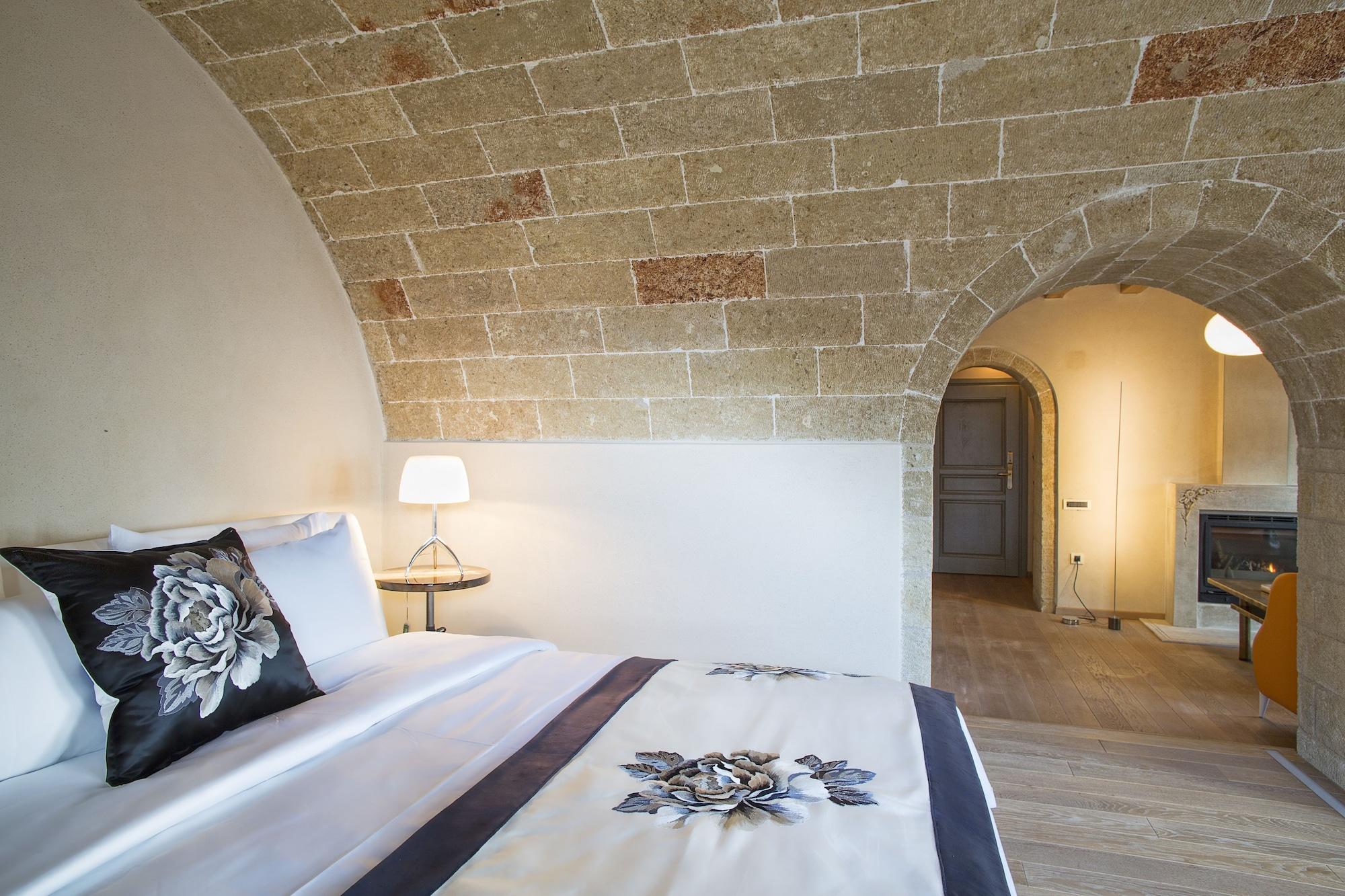Moni Emvasis Luxury Suites Monemvasziá Kültér fotó