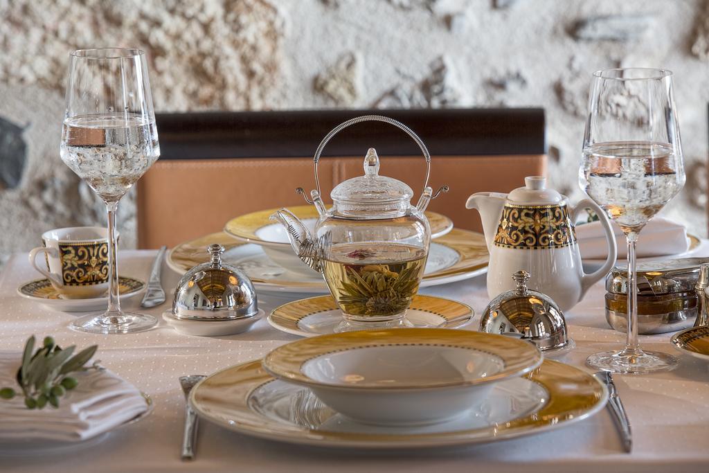 Moni Emvasis Luxury Suites Monemvasziá Kültér fotó